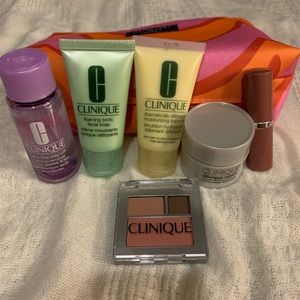 ⚡️3/$30⚡️Brand new Clinique minis lot & makeup bag